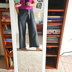 Brandy Melville Sweatpants w pockets! OS